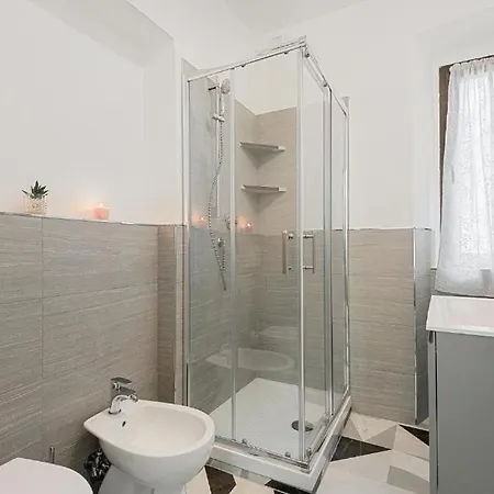 Rent House - Via Fiume 44 - 2 Affittacamere La Spezia